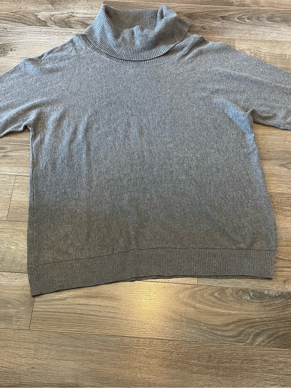 Chico’s Grey Oversized Dolman Turtleneck Sweater Relaxed Fit